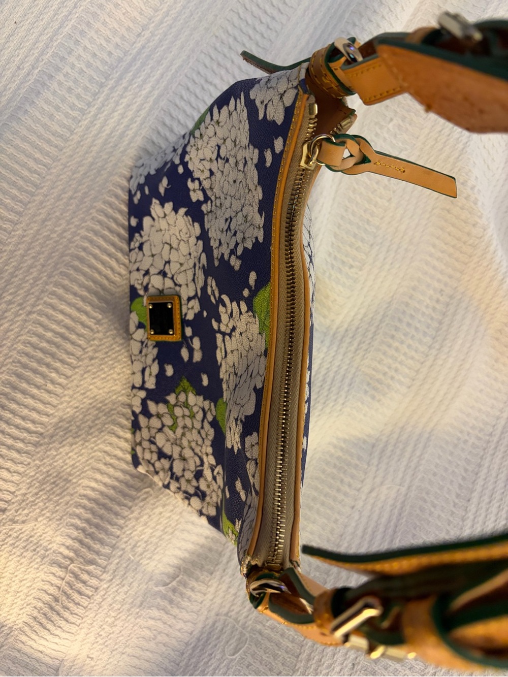 Dooney & Bourke Navy Blue Hydrangea Floral Shoulder Bag with Tan Trim - Picture 8 of 15